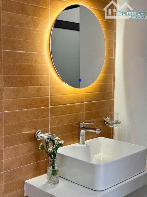 📢Bán nhà 2 tầng mới xây, kiệt ô tô tránh nhau đường Minh Mạng thông Võ Văn Kiệt - 4