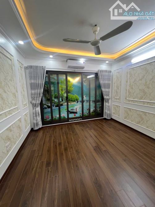 SIÊU PHẨM PHÂN LÔ HOÀNG VĂN THÁI, GARA Ô TÔ, NHÀ MỚI, THANG MÁY, 50M2 VIP THANH XUÂN 17 TỶ - 4