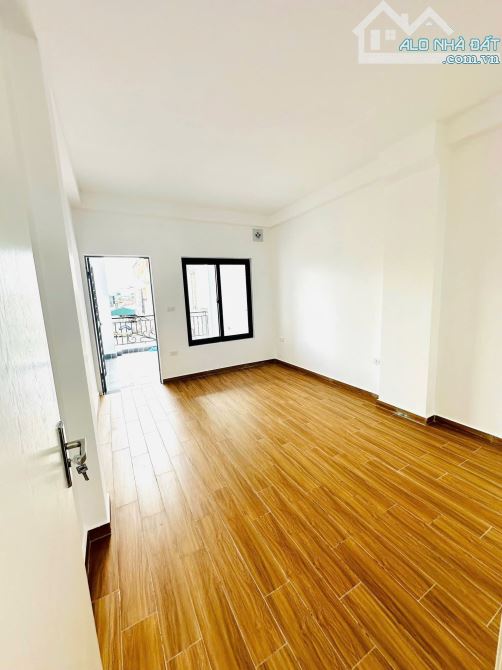 SIÊU PHẨM NHÀ MỚI KIM GIANG – HOÀNG MAI- 35M² – 5 TẦNG – GIÁ 8.1 TỶ FULL 3 PHÒNG NGỦ