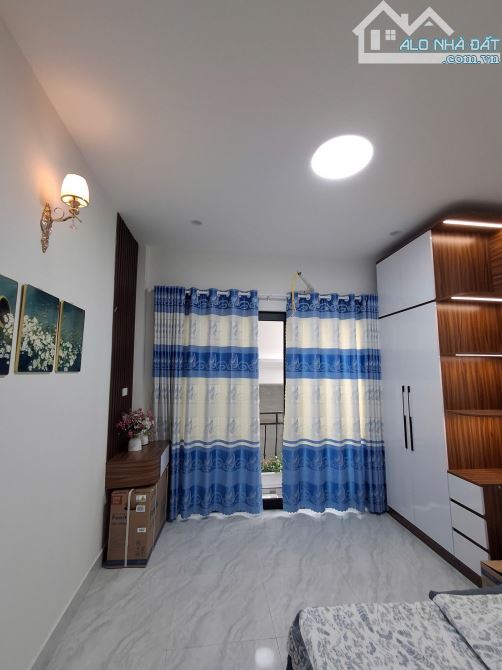 NHÀ ĐẸP Ở NGAY PHỐ TÂN TRIỀU, LÔ GÓC 3 MẶT THOÁNG, TẶNG FULL NỘI THẤT 30M2 GIÁ 5,8 TỶ - 4