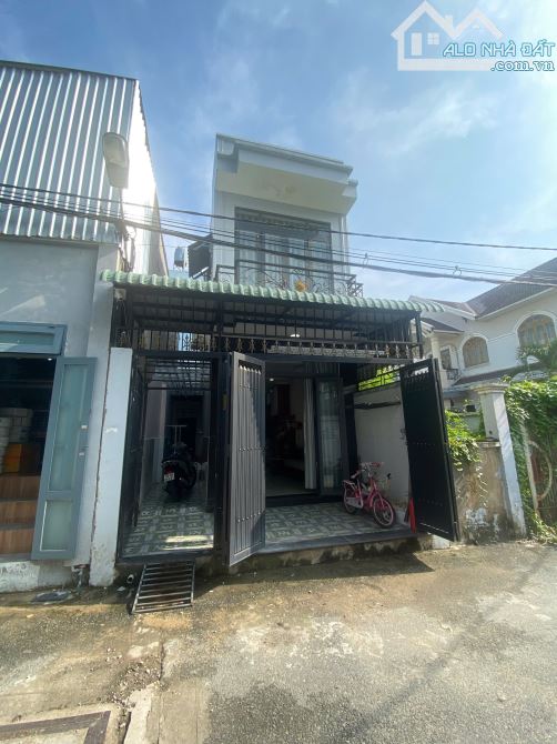 Nhà 1T, 1 lầu , DT : 4.5m13.5m=62m2, Hướng : đông nam, Thạnh Lộc 31 và Thạnh Lộc 19 - 4