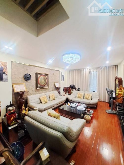 Anh tôi bán nhà Văn Quán , Hà Đông, Ô tô tránh, Vỉa hè rộng, kinh doanh, 85m2 x 5T, 18 tỷ - 4