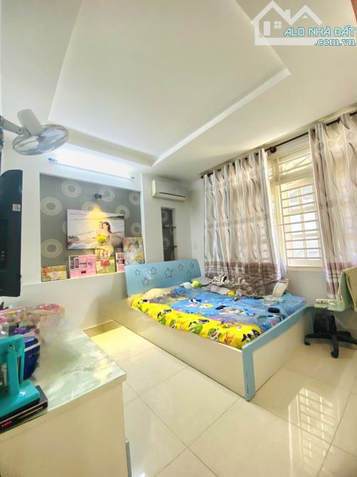 Bán Nhà Trung Tâm Quận 10, 87m², 5 Tầng, Hẻm 8m, Gần Chợ Thuốc, Chỉ 14 Tỷ - 4