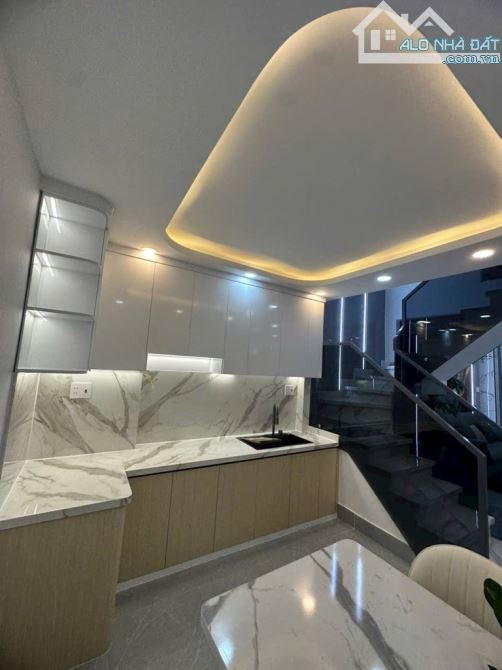 BÁN NHÀ 3 TẦNG, GẦN CƯ XÁ PHÚ LÂM B, Q6, DTSD 100M2, HẺM THÔNG THOÁNG. - 4