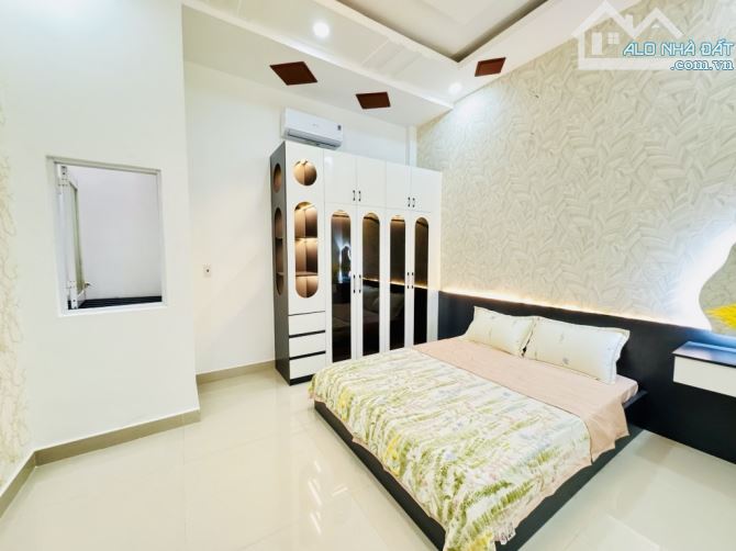 Bán nhà Phạm Văn Chiêu Hẻm xe hơi đỗ cửa, 4m x 11m, sổ riêng, chỉ hơn 5 tỷ - 5