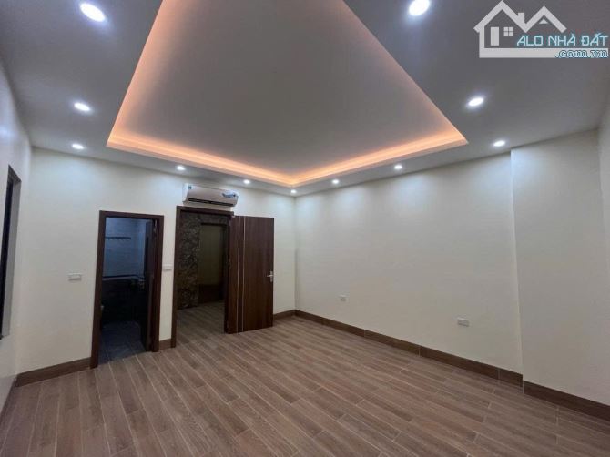 Bán Nhà Cầu Giấy Xây Mới - DT 50m2 × 6 Tầng Thang Máy - Lô Góc 3 Mặt Thoáng - Kinh Doanh - 5