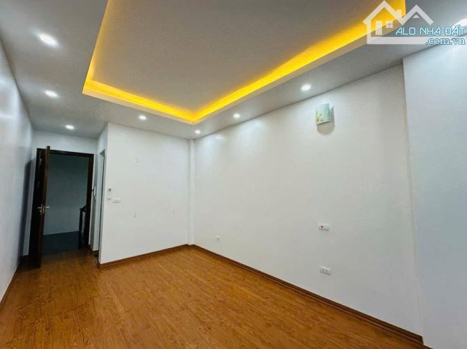 XUÂN ĐỈNH 35M² – 5 TẦNG – BÃI GỬI Ô TÔ – VÀI BƯỚC Ô TÔ TRÁNH – 7.9 TỶ - 5