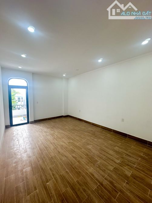 BÁN 3 CĂN NHÀ 1 TRỆT 1 LẦU THIẾT KẾ HIỆN ĐẠI - THUỘC P.TÂN VẠN. GIÁ 2,750 TỶ TẶNG NỘI THẤT - 5