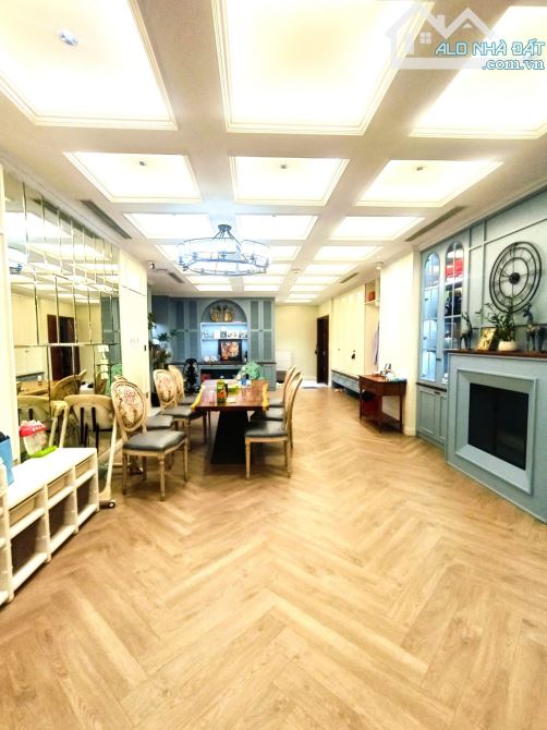 Siêu căn hộ chung cư như khách sạn 5 sao 3PN 3VS. Căn góc 220m2, 14.05 tỷ,nội thất xịn xò. - 5