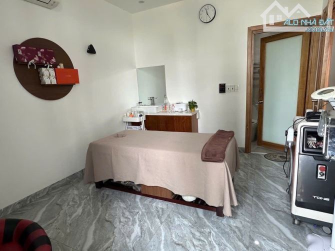 BÁN TÒA NHÀ 7 TẦNG - CĂN GÓC 2 MẶT TIỀN ĐƯỜNG NGUYỄN DU, THẠCH THANG, HẢI CHÂU. GỌI HƯƠNG - 5