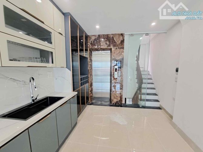 CĂN VÍP LẠC TRUNG - HAI BÀ TRƯNG -  THANG MÁY - Ô TÔ - KINH DOANH - 44M - 16,8 TỶ. - 5