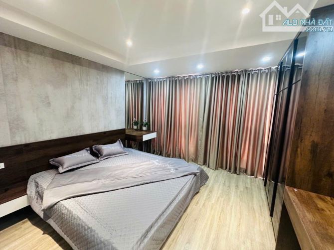 Minh Khai - Nhà 7 tầng thang máy, lô góc - Ngõ thông kinh doanh - Full nội thất