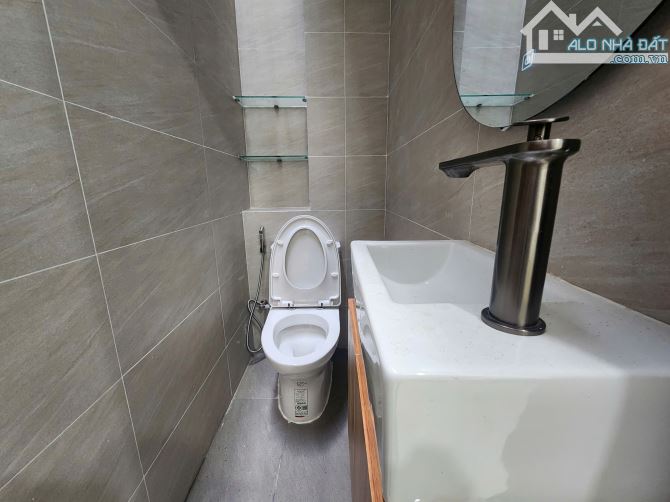 Bán gấp nhà mặt tiền Nguyễn Phi Khanh, Q1, 4mx16m,3 Tầng, NT Cao cấp giá bán 18 tỷ - 5