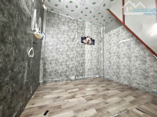 Thoại Ngọc Hầu , HXT Sát Nhà,4 x 12, 2 Tầng , sổ Vuông , giá 4.5 Tỷ TL - 5