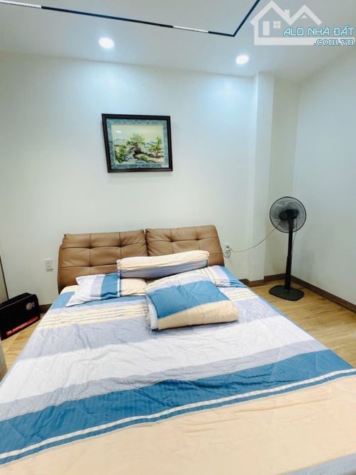 Mặt tiền KD Huyền Quang P.Tân Định 59m2 ngang 4m 2 tầng giá 18.5 tỷ - 5