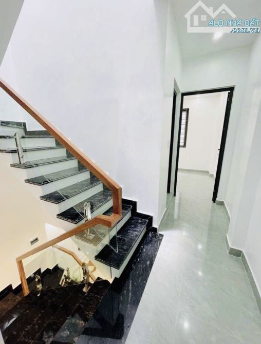🏡 BÁN NHÀ DL 3 TẦNG PHỐ TÔN ĐỨC THẮNG LÊ CHÂN GIÁ 3,25 TỶ NGÕ NÔNG - 6