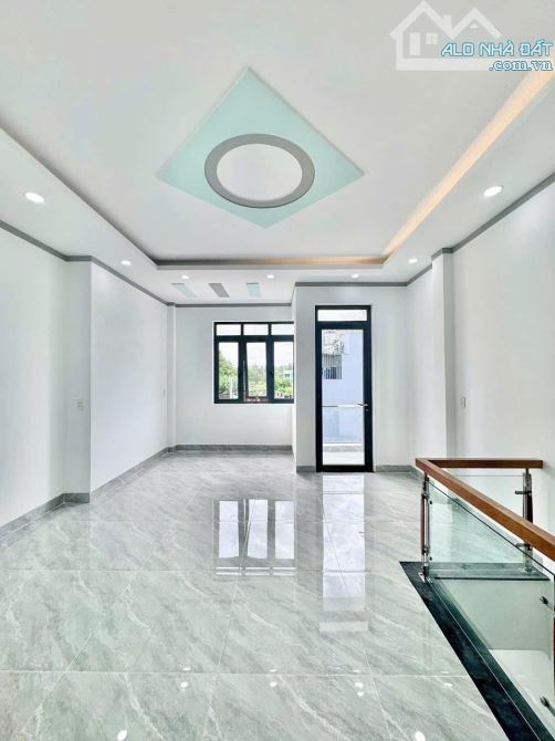 BÁN NHÀ 1 TRỆT 1 LẦU (HOÀN CÔNG). DT: 85M2 - NGANG 5M THUỘC KDC HOÀNG MINH CHÁNH P. HOÁ AN - 6