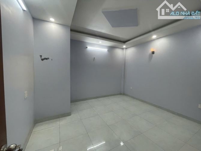NHÀ 3 TẦNG HXH BÌNH CHIỂU – GẦN CHỢ ĐẦU MỐI – 3PN – CHỈ 5.35 TỶ - 6