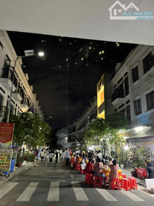 Cần Nhượng lại căn nhà vừa ở vừa KINH DOANH ở Dĩ An 182m2 - 6