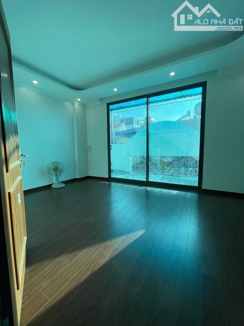 (MỘT CĂN DUY NHẤT) PHỐ HƯNG THỊNH -KHU TĐC X2A YÊN SỞ -PHÂN LÔ ÔTÔ -6 T THANG MÁY 12.95 TỶ - 7