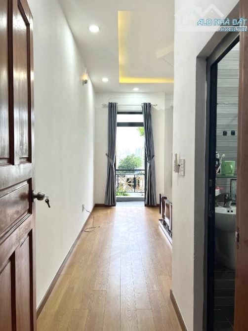 Nhà Phố 4 Tầng - Quận 7 - 4x15 - Cạnh Phú Mỹ Hưng - HXH - Nhỉnh 8 Tỷ - 7
