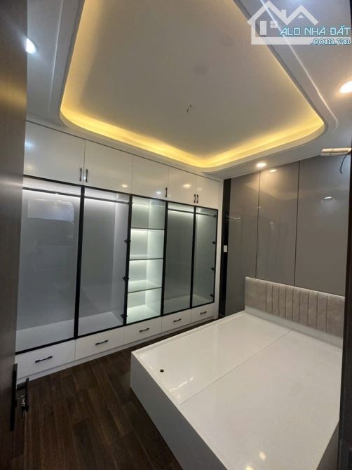 BÁN NHÀ 3 TẦNG, GẦN CƯ XÁ PHÚ LÂM B, Q6, DTSD 100M2, HẺM THÔNG THOÁNG. - 7