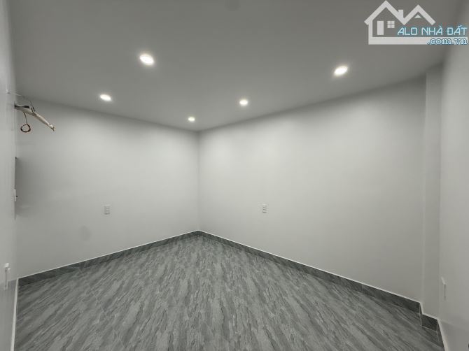 Bán nhà Nam Trung Hành 3.5 tầng sân cổng riêng - 8