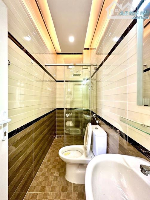 4❌11m, NHÀ 4 TẦNG, HẺM XE HƠI, NGUYỄN VĂN KHỐI, P8 GÒ VẤP, 6 TỶ HƠN - 8