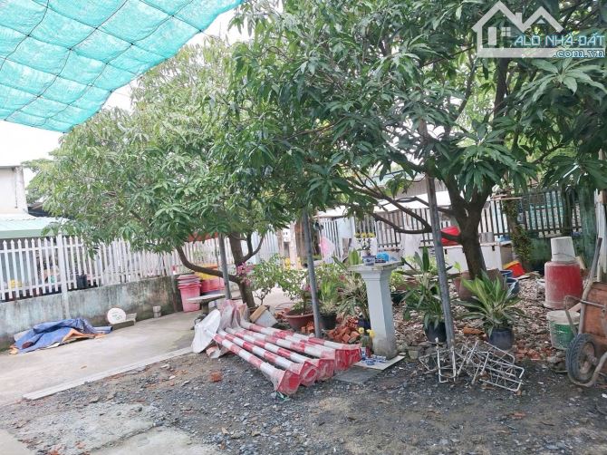 Chỉ 8.5 tỷ DT 270m2 đất, có nhà cấp 4, đường Vĩnh Phú 14, Vĩnh Phú, Thuận An, BD - 9