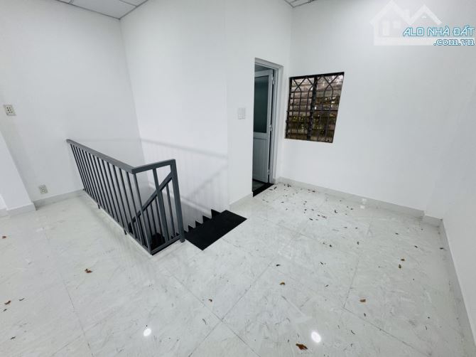 BÁN NHÀ HUỲNH THỊ HAI GẦN BỆNH VIỆN QUẬN 12, 2 TẦNG MỚI Ở NGAY, DT 88M2 (4.5 × 20 ),GIÁ RẺ - 9