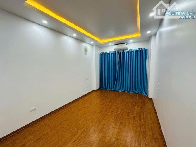 XUÂN ĐỈNH 35M² – 5 TẦNG – BÃI GỬI Ô TÔ – VÀI BƯỚC Ô TÔ TRÁNH – 7.9 TỶ - 9