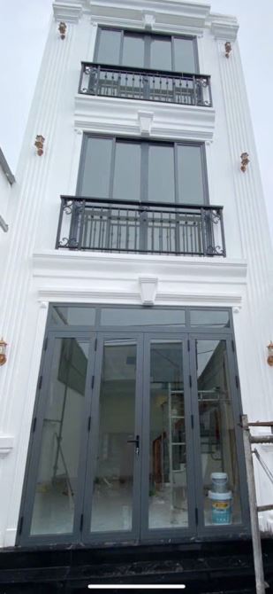 🔥 BÁN NHÀ MẶT TIỀN KINH DOANH – 60m² (4,2 x 14) 3 TẦNG - LÃ XUÂN OAI, LONG TRƯỜNG, QUẬN 9