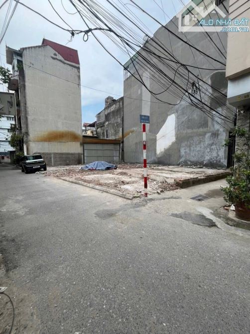 Đất đẹp hiếm đường thông ô tô tránh kinh doanh tốt ngõ Phố Sài Đồng DT 50m2 . Giá 11.9 tỷ - 1
