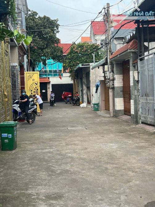 Bán gấp nhà long bình gần chợ trại bò giá tốt chỉ 3tỷ hơn quá rẻ