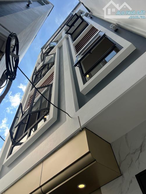 💥 CẦN BÁN NHÀ LẠC LONG QUÂN – 71M² – 5 TẦNG – MT 6M – 11.5 TỶ 💥  Lạc Long Quân | 71m² x