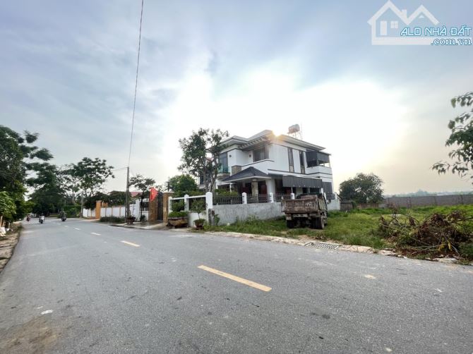 Bán Đất - Thái Lai(Minh Trí -SS) - 516M2 - 11,3 Tỷ - Trục Chính Liên Xã