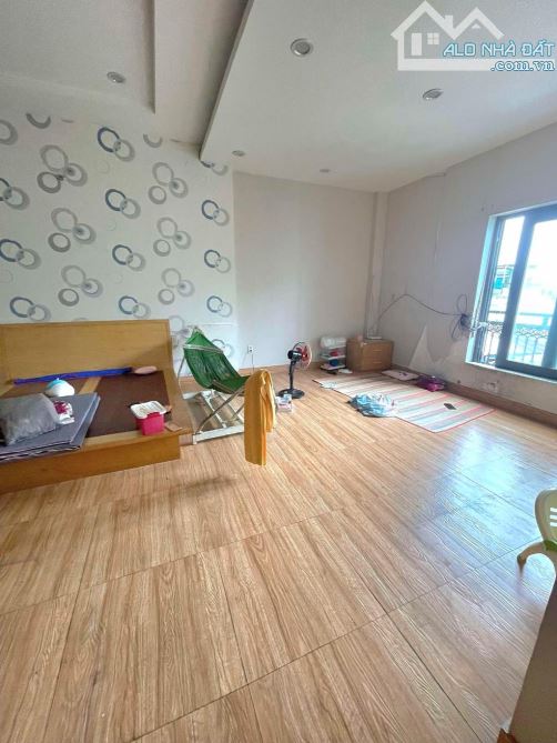 Q6 cách 1 căn ra mặt tiền Nguyễn Văn Luông 9.5x10m oto ngủ trong nhà nhỉnh 9tỷ