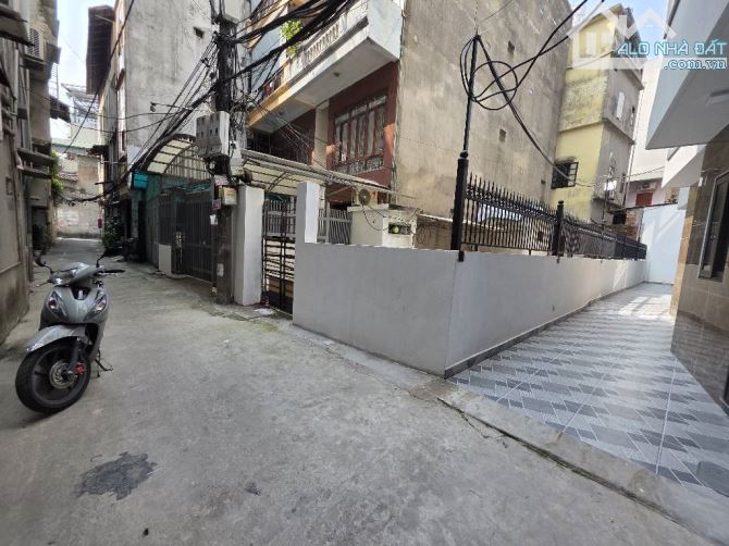Bán đất Nguyễn Sơn Lô Góc 78m mặt tiền 4,5m oto ngủ trong đất ngõ thông xây ở, đầu tư hết
