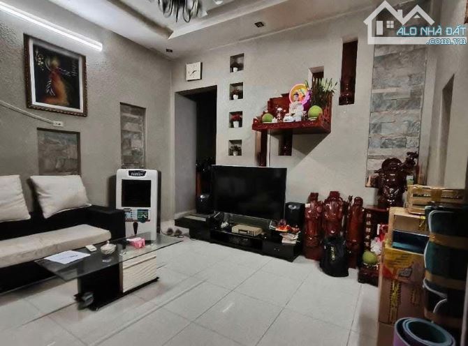 🏠 Chỉ 5.8 tỷ 4 tầng 5*13m - kế bên ngã tư Nguyễn Thị Thập&Huỳnh Tấn Phát, p. Tân Thuận