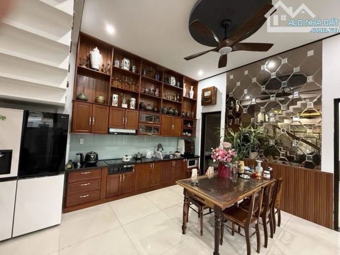 💥SIÊU PHẨM PHỐ TÂY AN THƯỢNG - MẶT TIỀN PHAN TÔN NHÀ 3 TẦNG CỰC KỲ ĐẸP KIÊN CỐ - VỊ TRÍ V