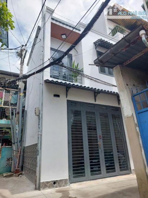 Giảm 100tr! Nhà mới 2 tầng – Quang Trung QV