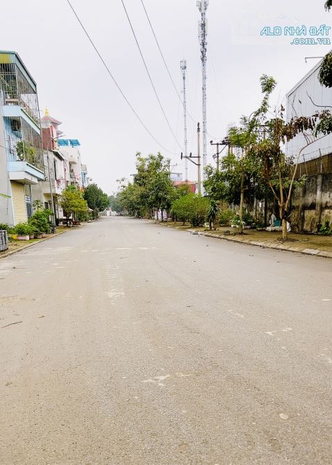SIÊU PHẨM ĐƯỜNG THÔNG Ô TÔ TẢI NGỦ TRONG ĐẤT 96M KIM CHUNG CHỈ 5X Đ