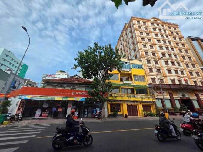 Bán Nhà Mặt Tiền Ký Đông giao Trần Quốc Thảo, Quận 3.  ngang 12m, 4 lầu cực hiếm chỉ 6x tỷ