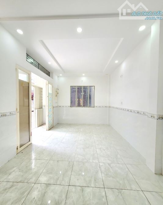 Ngang 7,4m - Cao Thắng Q.10 - Nhà Chính Chủ - Vô Ở Liền - Chỉ Nhỉnh 6 Tỷ
