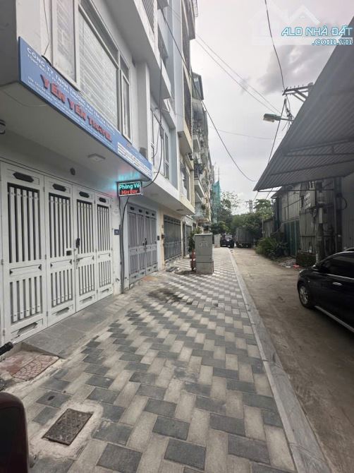 PHÂN LÔ QUÂN ĐỘI, NGHĨA ĐÔ - 43M - C4 - VỈA HÈ 5M - Ô TÔ ĐỖ CỬA - NGÕ THÔNG - GẦN PHỐ