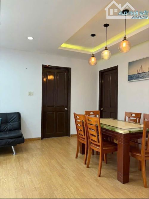 Chung cư Screc, Trường Sa, Quận 3, 87m2, 2PN, 2WC, 13tr/th, Nhà mới