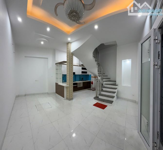 NHÀ ĐẸP VƯƠNG THỪA VŨ, Ở LUÔN, NGÕ THÔNG, VIP THANH XUÂN, 32M2, 6 TẦNG, 7.5 TỶ