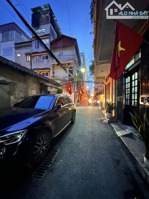 PHI LONG THẦN TỐC: Nguyễn Chí Thanh 41m2, dân xây, KD vip, ô tô tránh,  2 thoáng, gần phố