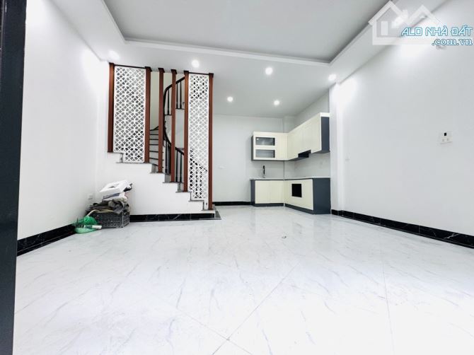 Bán nhà phố trương định 38m2 6 tầng xây mới  – view thoáng  - giá 7.5 tỷ