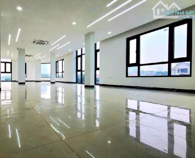 NGUYỄN CHÍ THANH_VỊ TRÍ VÍP MẶT PHỐ VÍP_VỊ TRÍ VÀNG KD_9T THANG MÁY_DÒNG TIỀN TRÊN 100Tr/T
